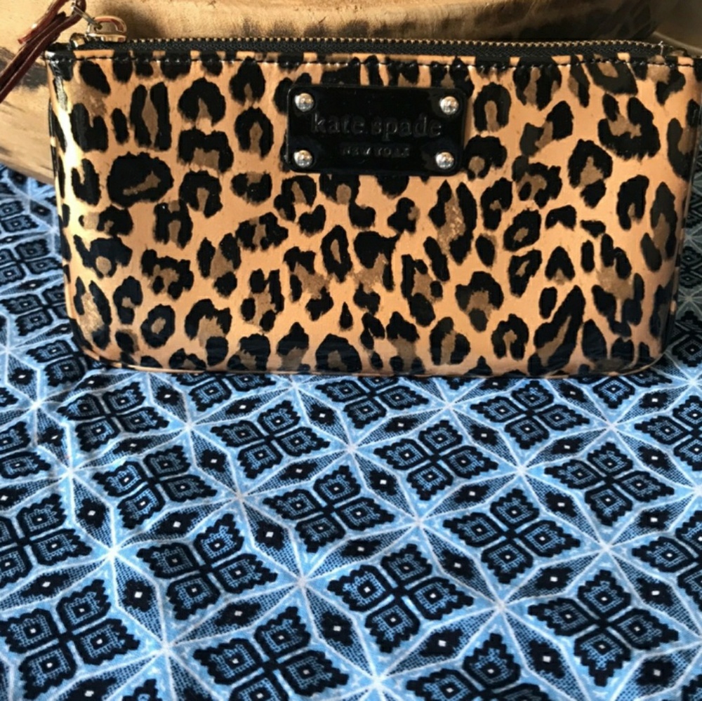 Kate Spade wallet/wristlet